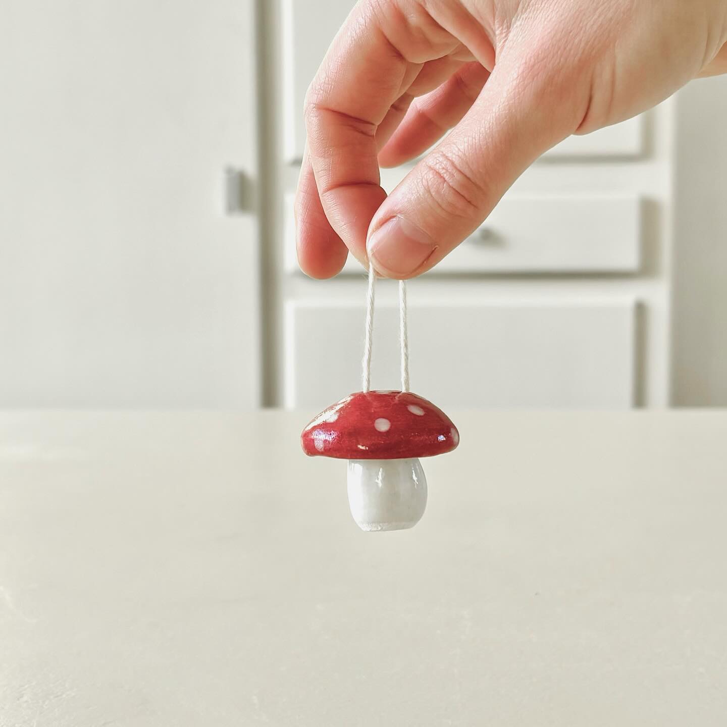 Champignons en céramique à suspendre